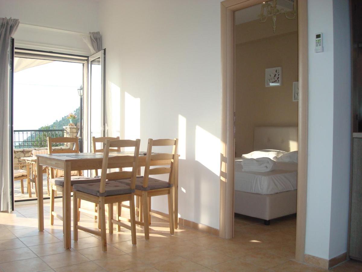 Merlot Village Rental Properties Karia  Экстерьер фото
