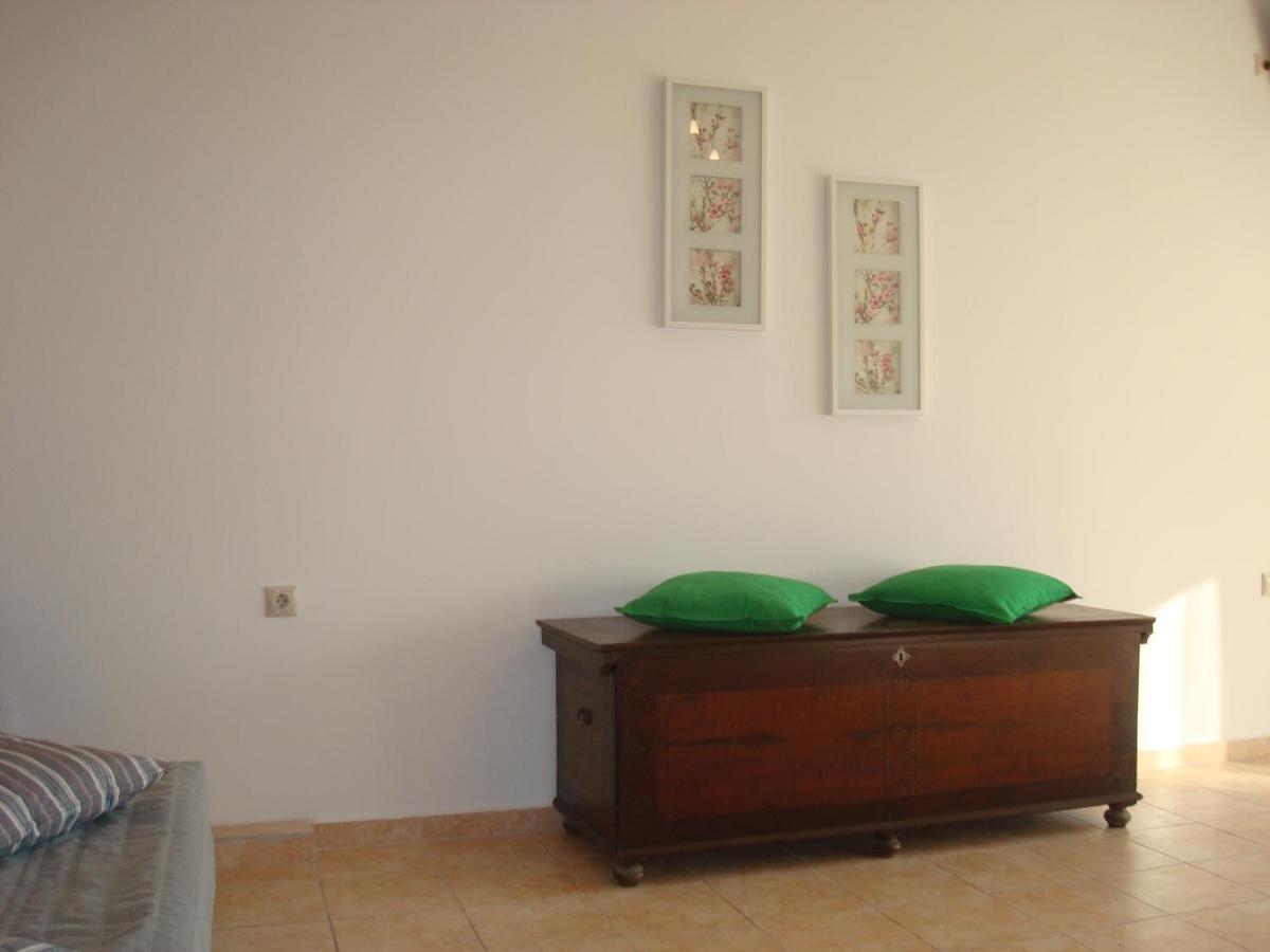 Merlot Village Rental Properties Karia  Экстерьер фото