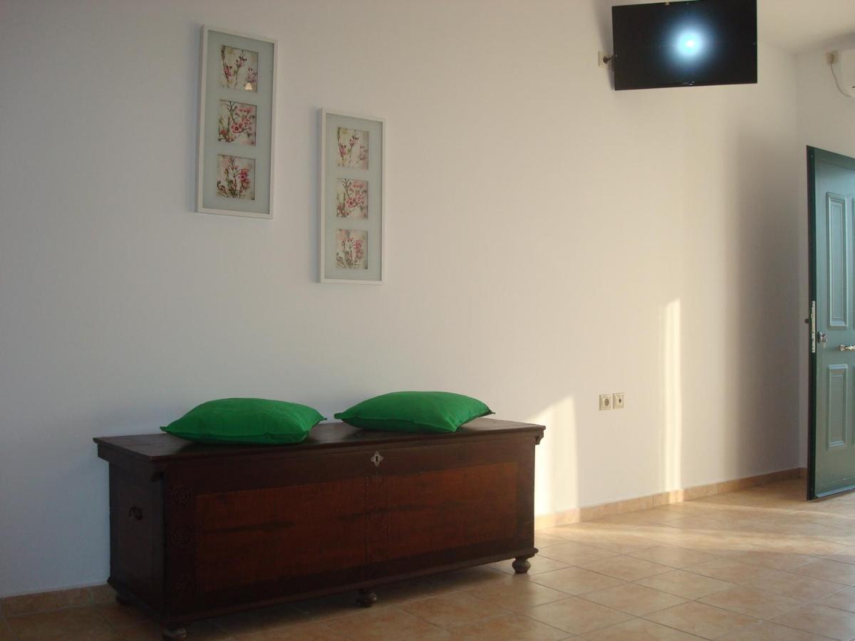 Merlot Village Rental Properties Karia  Экстерьер фото