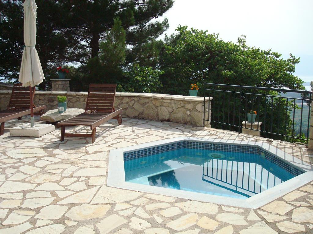 Merlot Village Rental Properties Karia  Экстерьер фото